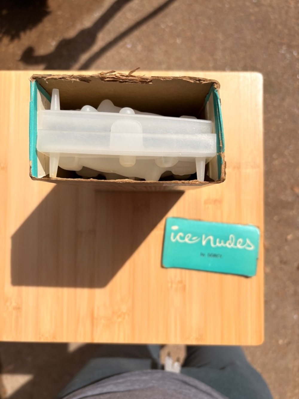 VTG ice nudes Teal Box - Novelty Ice Cube Mold Set - Picture 11 of 11